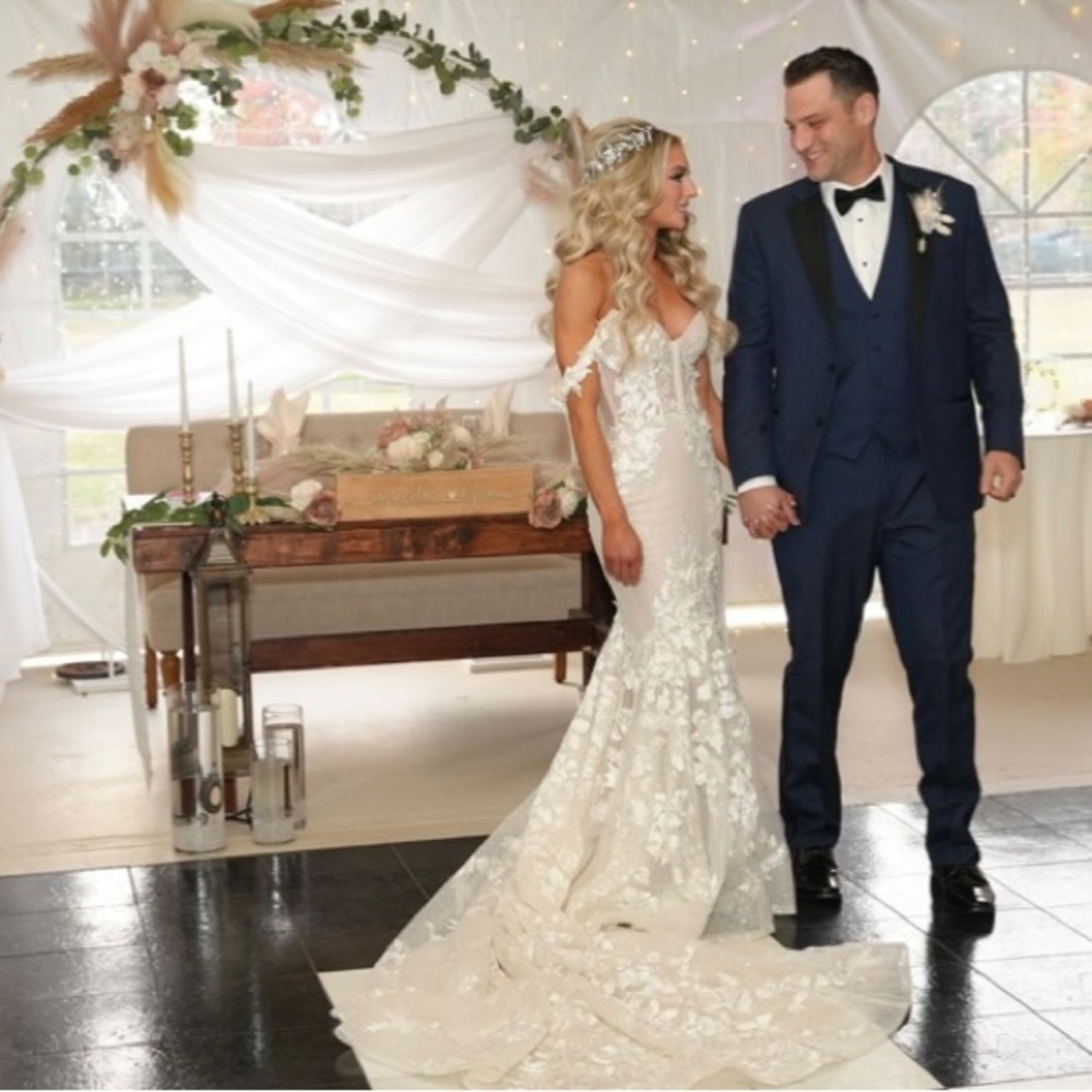 Berta wedding dress